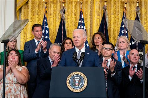 Judge Pauses Biden Immigration Program, Leaving Families in .